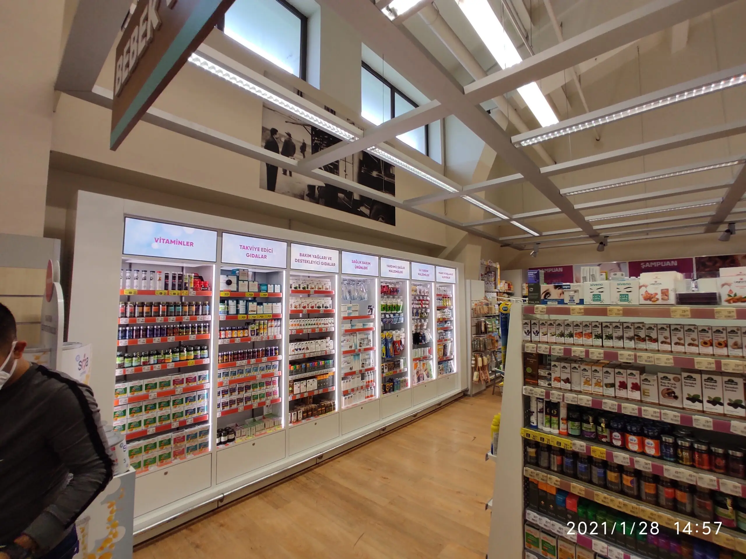 Unisoft | İç Mekan Ekranlar