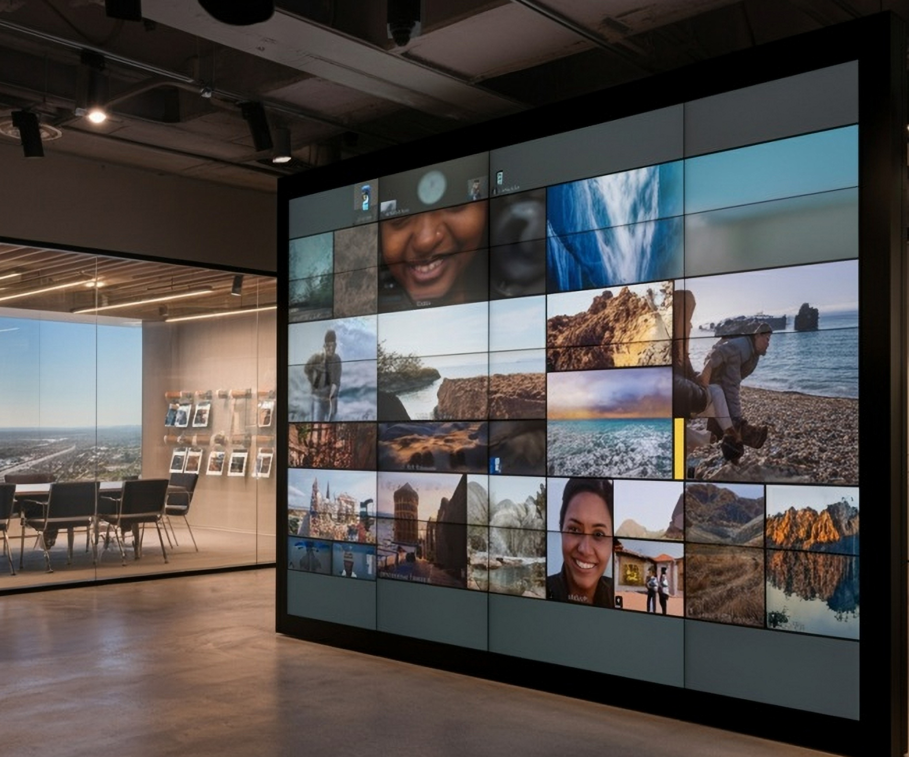 Unisoft | Social Wall