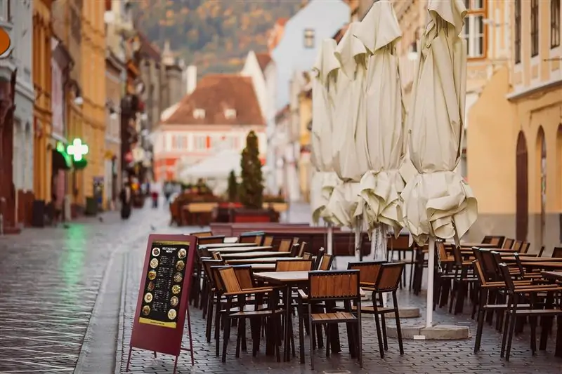 Unisoft | Kapı Önü Kiosk ile Mağazaya Girişte Etkileyici İlk İzlenim